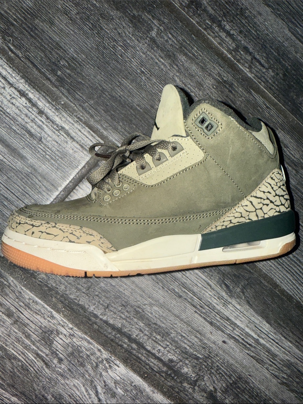 Nike Kids Michael jordan 3 olive Sneakers - Picture 3 of 7